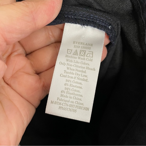 Everlane The Air Chino 9" Short Navy - Picture 8 of 8